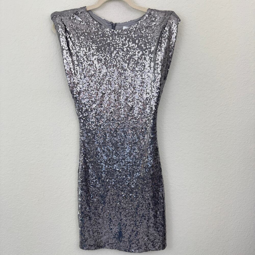 ASTR The Label Womens Cap Sleeve Mini Dress Size S Sequins Metallic Party Silver